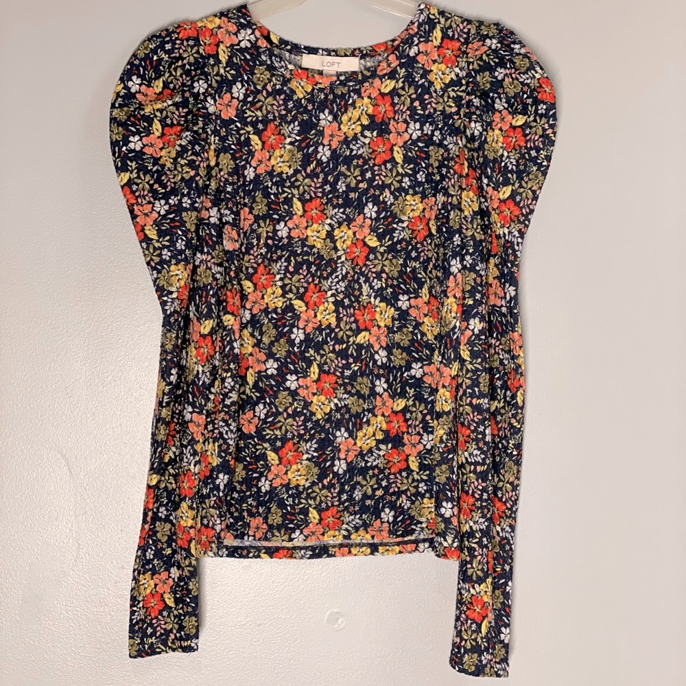 Loft Puff Shoulder Cottagecore Navy Floral Print Top - Picture 5 of 10